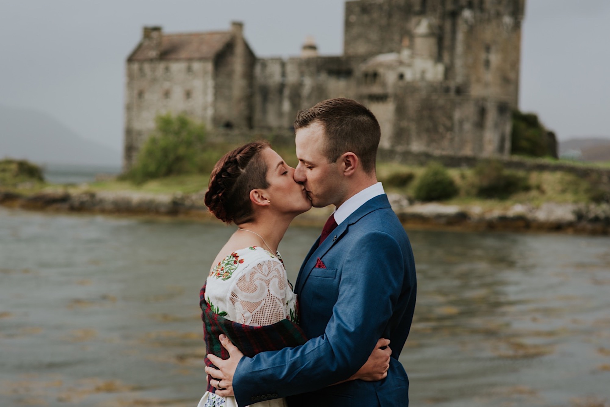 eilean donan castle wedding photos