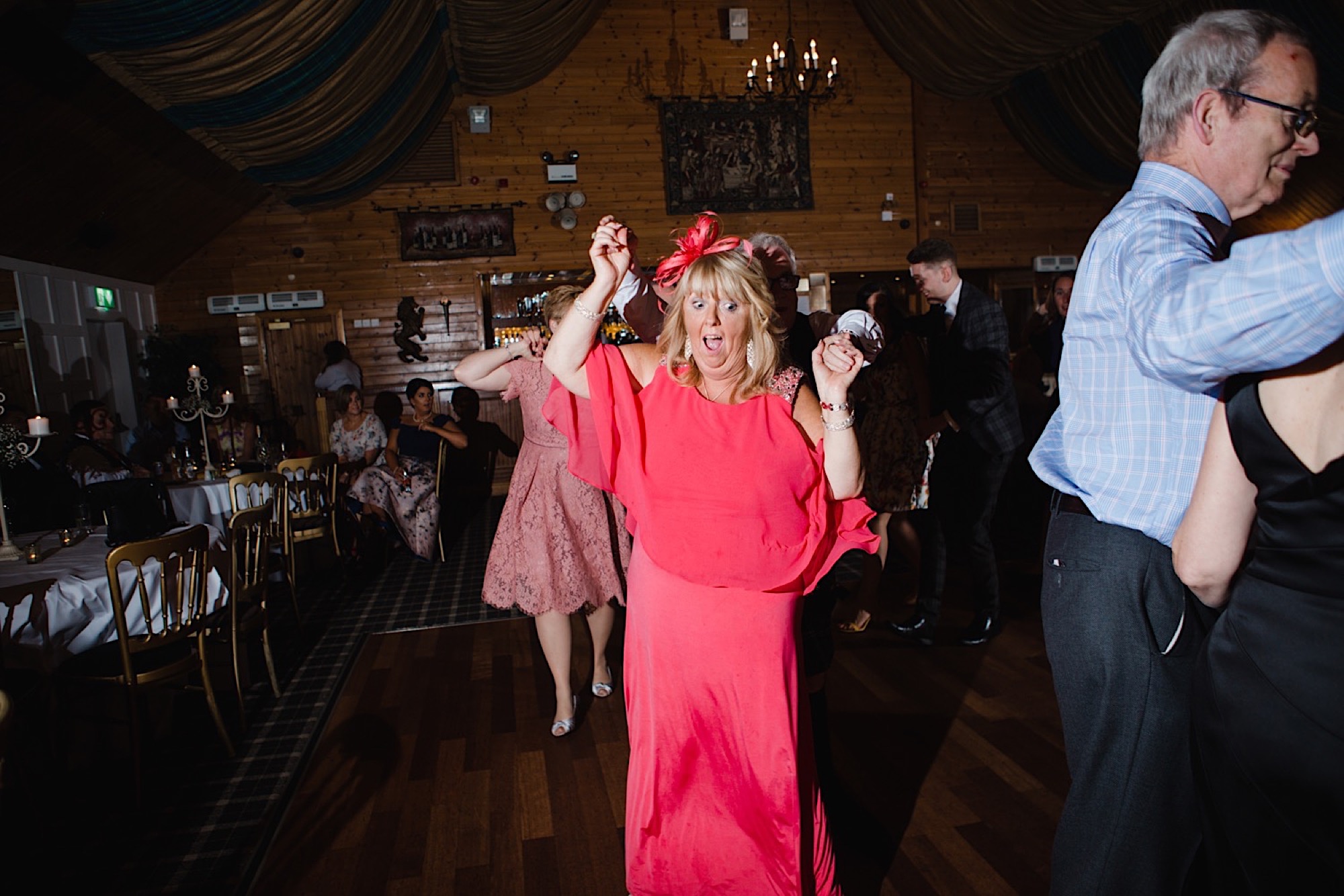 scottish ceilidh dancing at the cruin loch lomand wedding